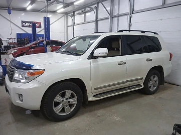 Toyota Land Cruiser, 2013г, полный привод, автомат