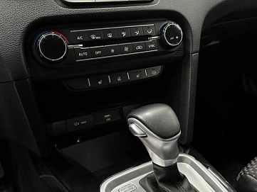 Kia Ceed, 2021г, передний привод, робот