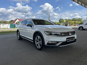 Volkswagen Passat, 2019г, полный привод, робот