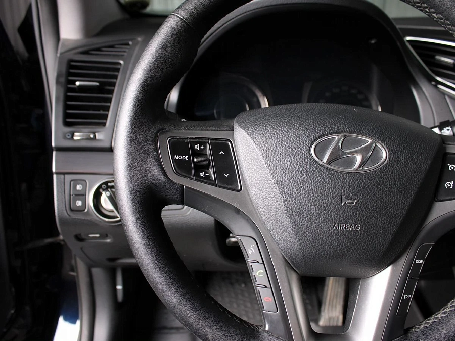 Hyundai i40, 2013г., передний привод, автомат