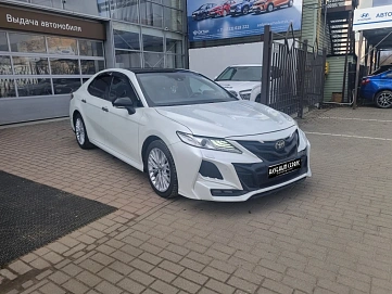 Toyota Camry, 2019г, передний привод, автомат
