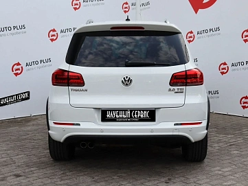 Volkswagen Tiguan, 2014г, полный привод, робот