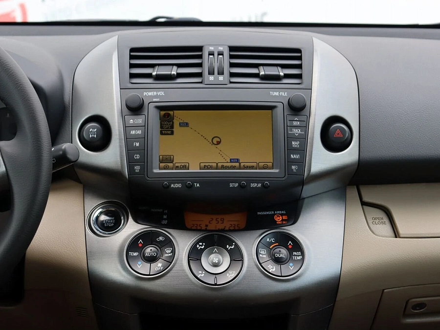Toyota RAV4, 2010г., полный привод, вариатор