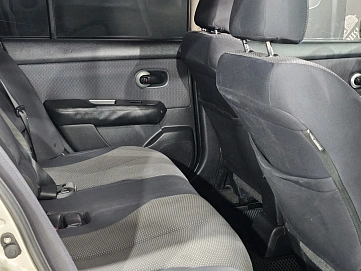 Nissan Tiida, 2008г, передний привод, автомат
