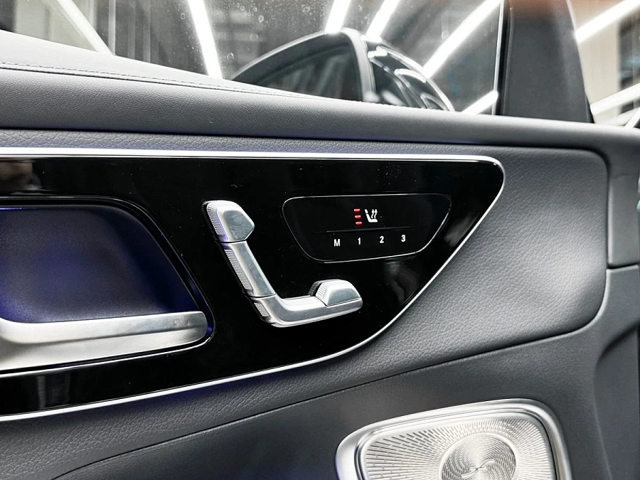 Mercedes-Benz GLC, 2023г., полный привод, автомат