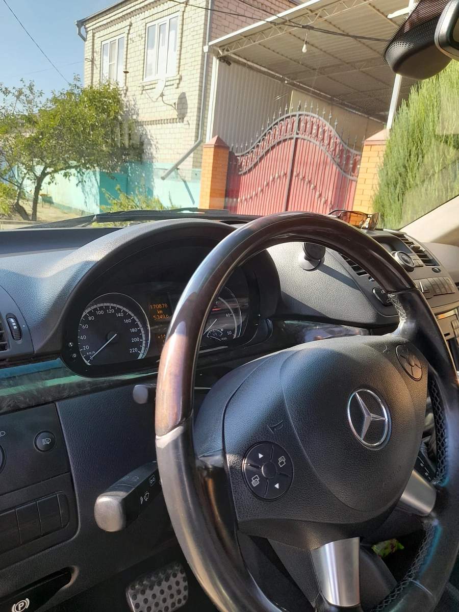 Mercedes-Benz Viano, 2012г., задний привод, автомат