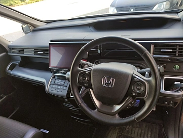 Honda Stepwgn, 2020г, передний привод, вариатор