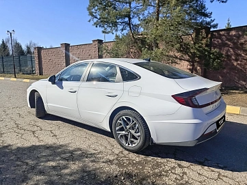 Hyundai Sonata, 2021г, передний привод, автомат