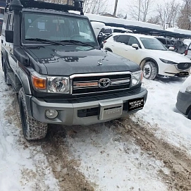 Toyota Land Cruiser, 2013г, полный привод, механика