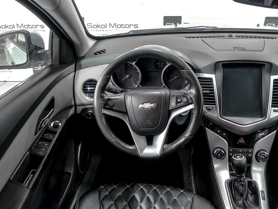Chevrolet Cruze, 2011г., передний привод, механика