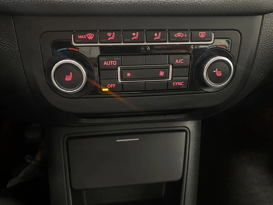 Volkswagen Tiguan, 2014г., передний привод, механика