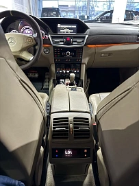 Mercedes-Benz E-Класс AMG, 2011г, задний привод, автомат