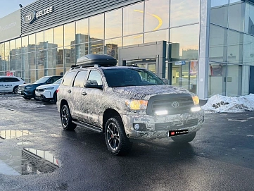 Toyota Sequoia, 2010г, полный привод, автомат
