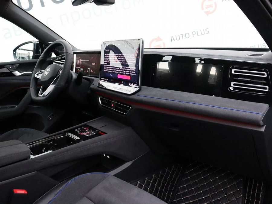 Volkswagen Tiguan, 2024г., полный привод, робот