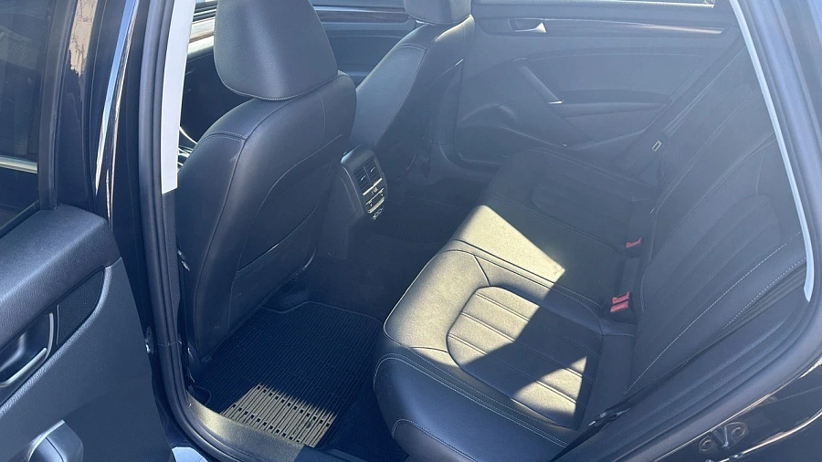 Volkswagen Passat, 2020г., передний привод, робот
