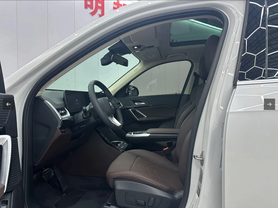 BMW X1, 2023г., передний привод, робот