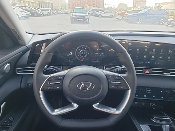 Hyundai Elantra, 2023г, передний привод, вариатор