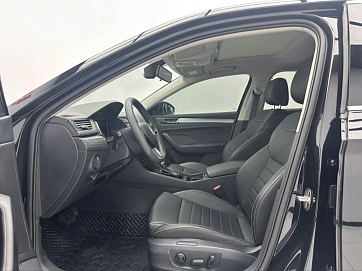 Skoda Superb, 2022г., передний привод, робот