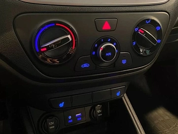 Hyundai Solaris, 2018г, передний привод, механика