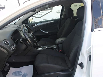 Ford Mondeo, 2012г, передний привод, робот