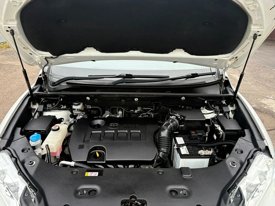 Toyota Harrier, 2020г., передний привод, вариатор