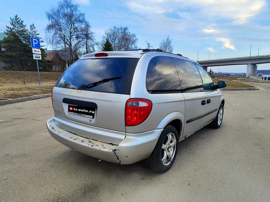 Chrysler Voyager, 2001г., передний привод, автомат