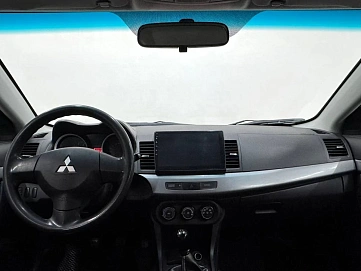 Mitsubishi Lancer, 2010г, передний привод, механика