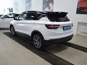 Geely Coolray, 2020г, передний привод, робот