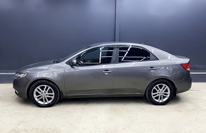 Kia Cerato, 2010г, передний привод, механика