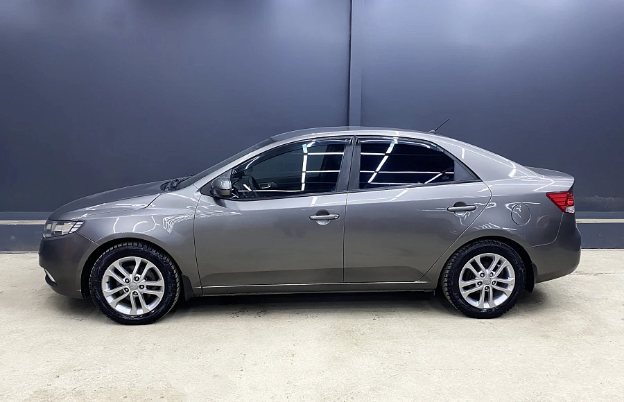 Kia Cerato, 2010г., передний привод, механика