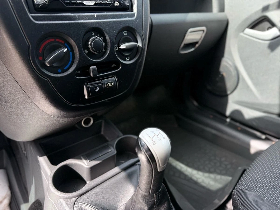 Lada (ВАЗ) Granta, 2017г., передний привод, механика