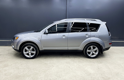 Mitsubishi Outlander, 2007г, полный привод, вариатор