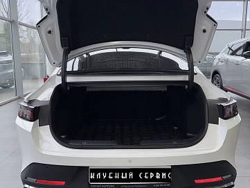 Changan Lamore, 2023г, передний привод, робот