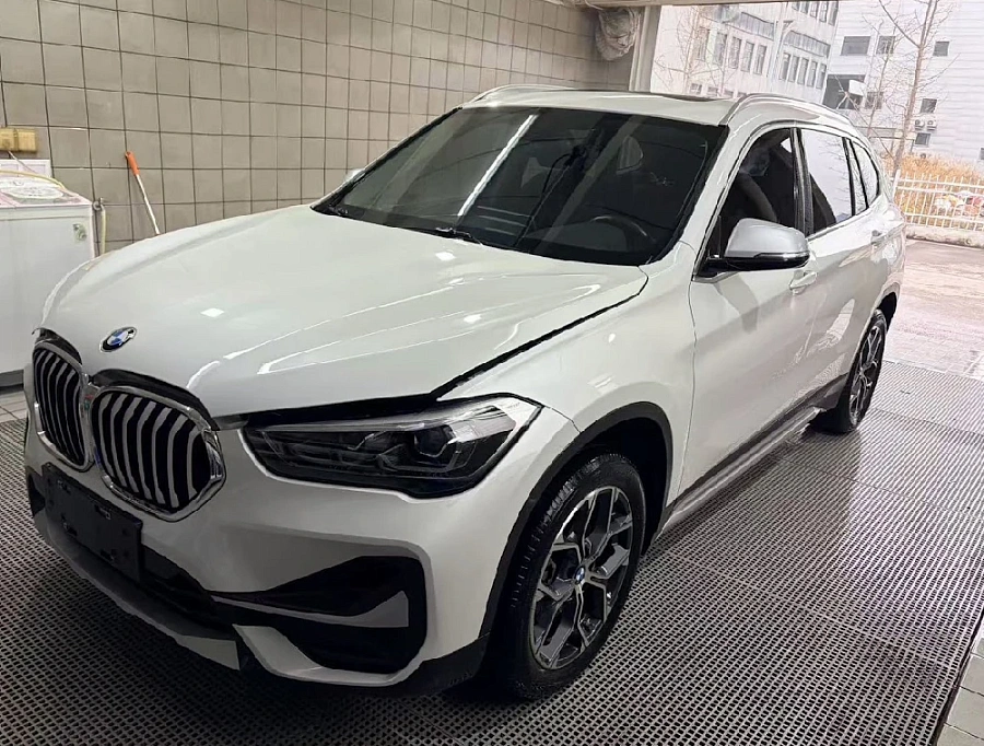 BMW X1, 2022г., передний привод, робот