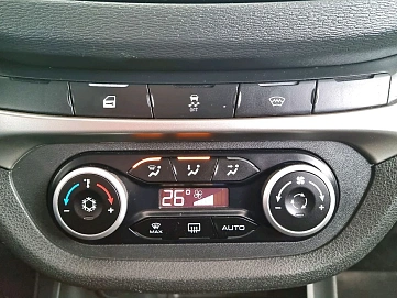 Lada (ВАЗ) , 2019г., передний привод, робот