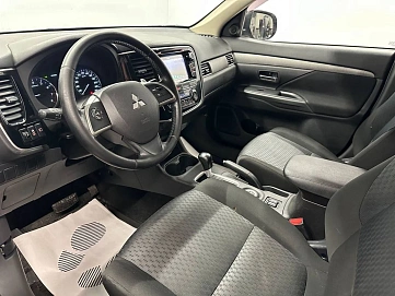 Mitsubishi Outlander, 2013г, полный привод, вариатор