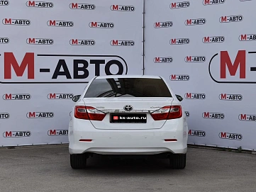 Toyota Camry, 2013г, передний привод, автомат