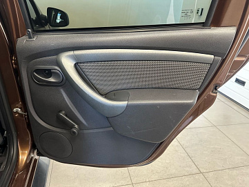 Renault Duster, 2015г, передний привод, механика