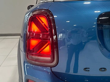 Mini , 2020г., передний привод, робот