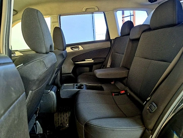 Subaru Forester, 2011г., полный привод, механика