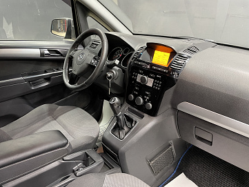 Opel Zafira, 2010г, передний привод, механика
