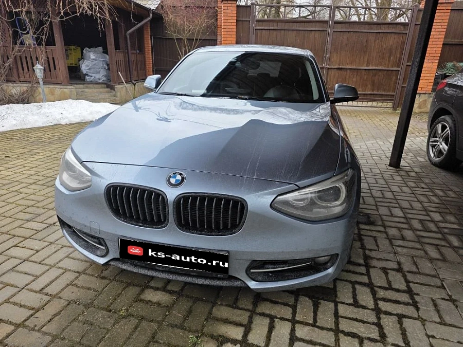 BMW 1 серии, 2012г., задний привод, автомат