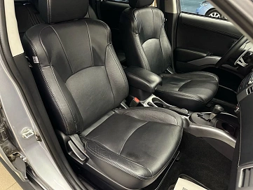 Mitsubishi Outlander, 2010г, полный привод, вариатор