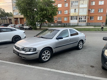 Volvo S60, 2003г, передний привод, автомат