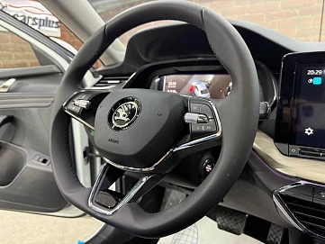 Skoda Octavia, 2025г, передний привод, робот