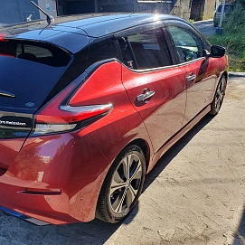 Nissan Leaf, 2018г, передний привод, автомат