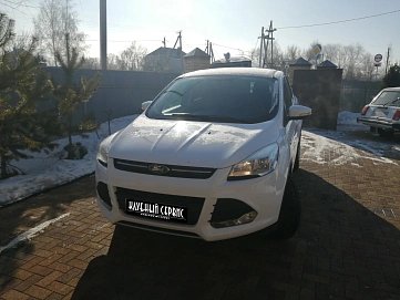 Ford Kuga, 2014г, передний привод, автомат