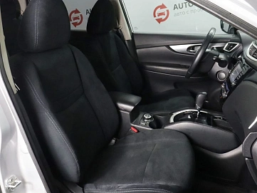 Nissan X-Trail, 2015г, передний привод, вариатор