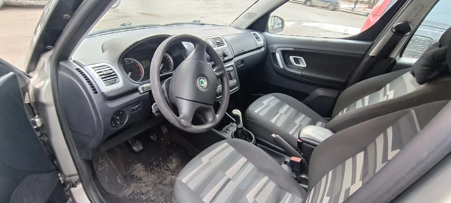 Skoda Roomster, 2007г., передний привод, механика