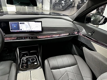 BMW , 2024г., полный привод, автомат